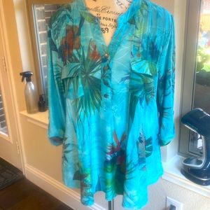 Ali Miles Turquoise, floral type print, 3/4 sleeves, 1/2 button v neck
